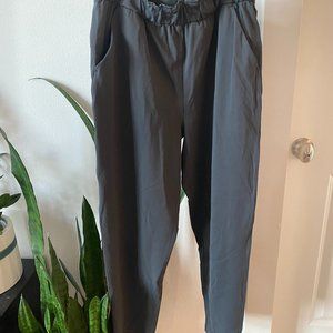 Lululemon On The Fly Pants 28"